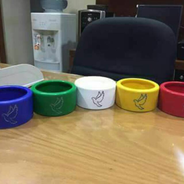 Tempat pakan merpati
