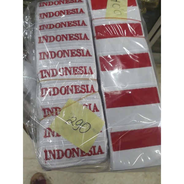 BENDERA MERAH PUTIH TULISAN INDONESIA MERAH