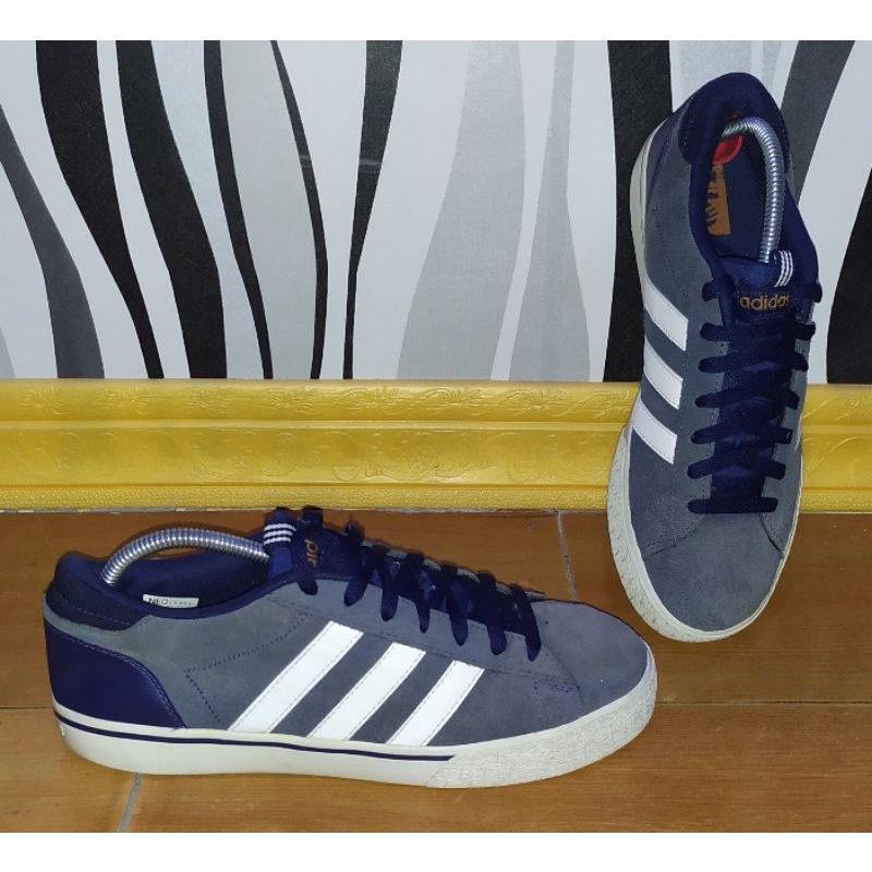 Sepatu Adidas Neo Label (second) Size 42,5 (nego)