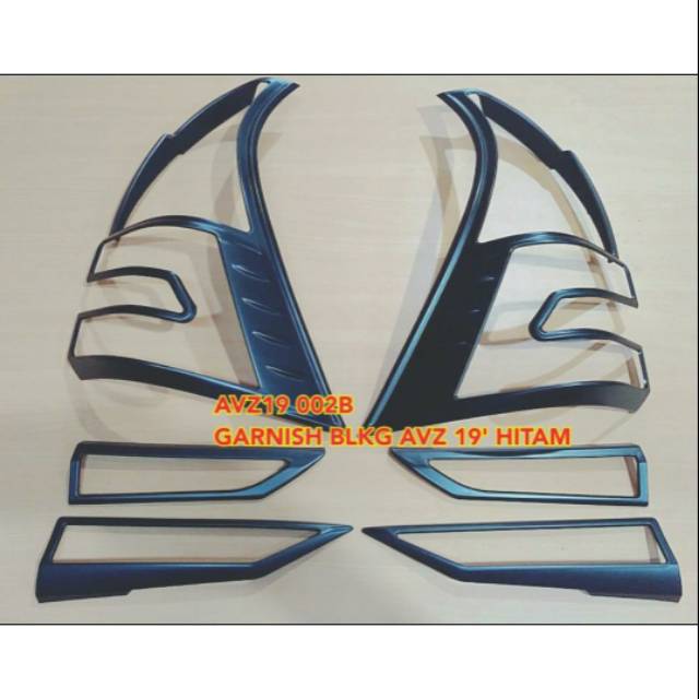 Garnish Belakang Avanza 2019 Hitam