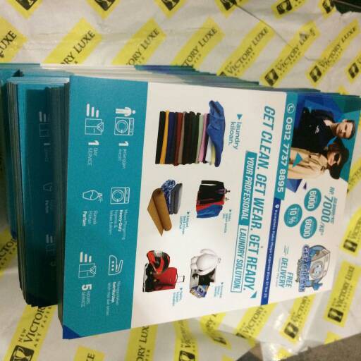 

Produk Eksklusif Cetak Brosur A5 1000 lembar Trendi