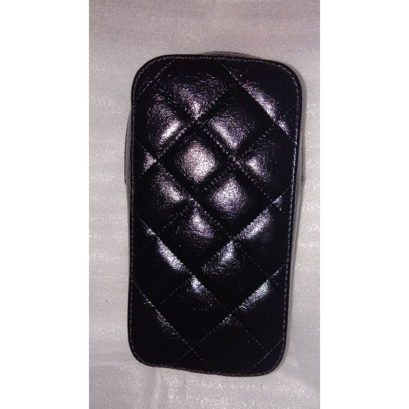 preloved phone bag stradivarius.