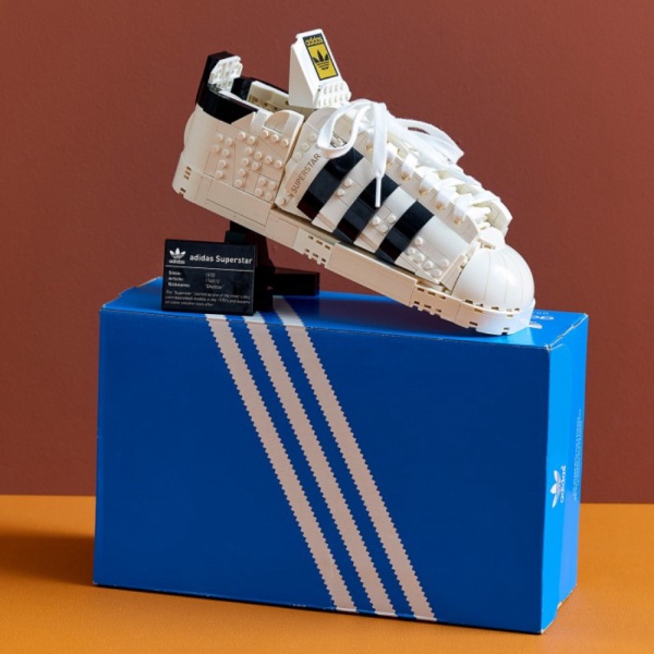 lego adidas model