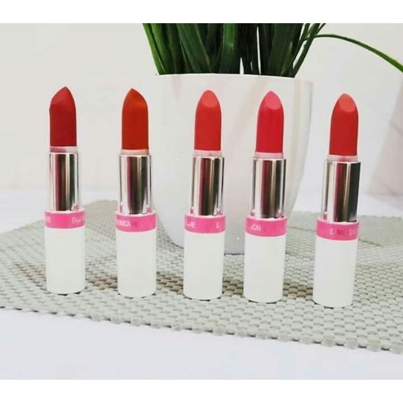 

LipstikVitE