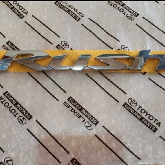 Emblem Mobil Rush Baru Original