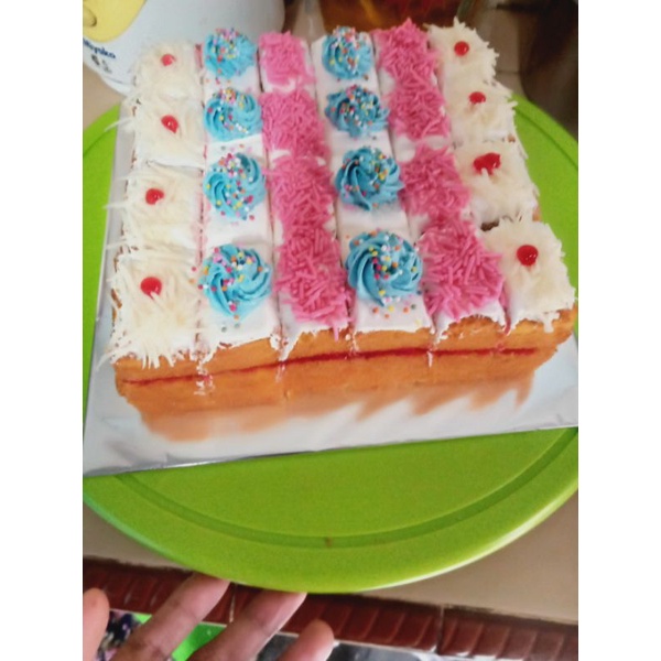 

Bya SPONGE CAKE