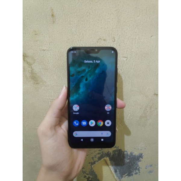 Xiaomi Mi A2 Lite Ram 4/64Gb murah