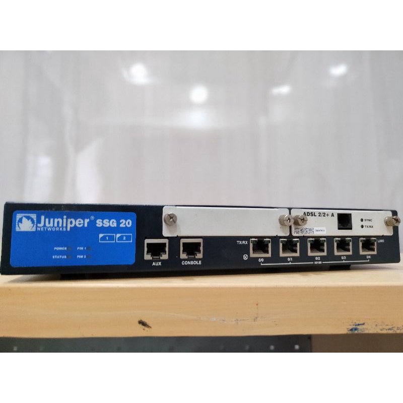 Juniper Networks SSG-20-SH Security Servicec Gateway