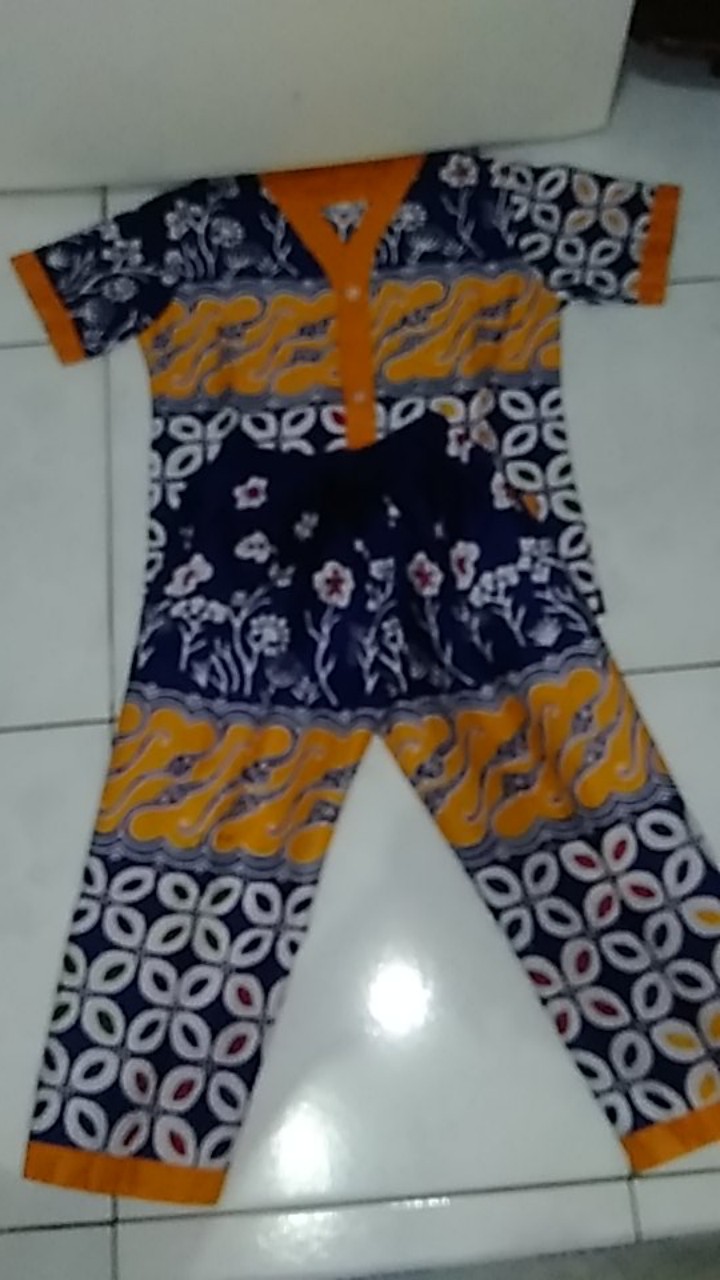 Set Baju Tidur Batik Anak Motif Cerah Untuk Usia 1-5 Tahun Laki-laki Dan Perempuan.