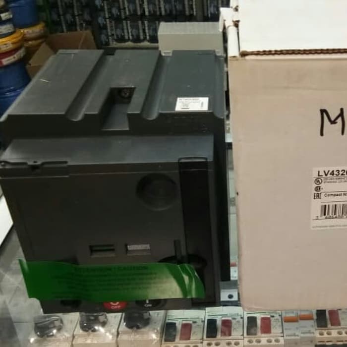 Motor Mechanism untuk Breaker 400-630A 220V/240V AC LV432641 Schneider