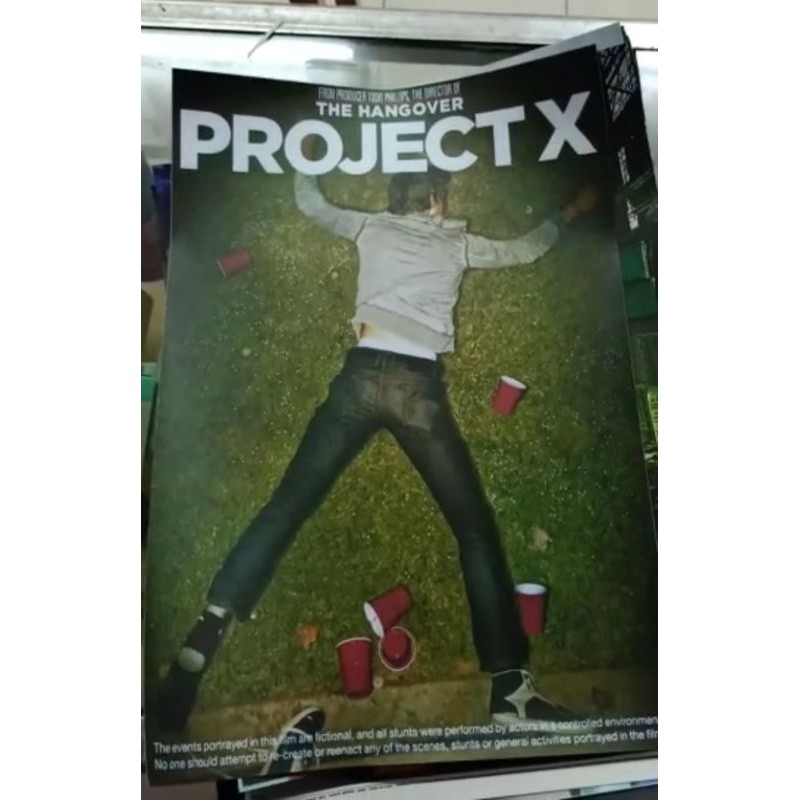 

CETAK POSTER A3 LAMINASI DOFF