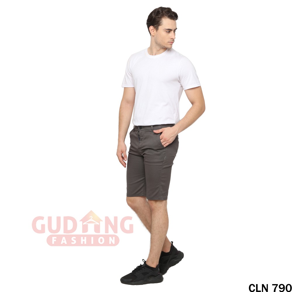 Celana Chino Pendek Cowok Terbaru - CLN 790