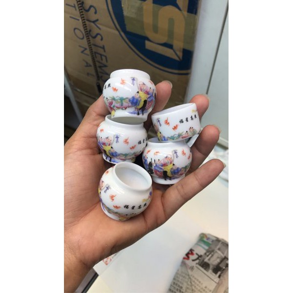 Tempat makanan burung PLECI CEPUK CUNGKOK