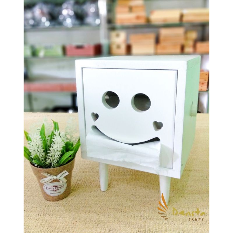 Tempat tisu kayu smile