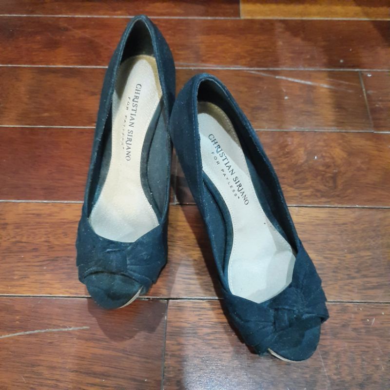 Sepatu High Heels Christian Siriano