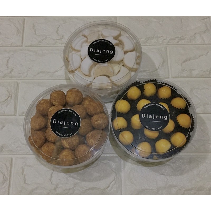 

Aneka Kue Kering kemasan toples bulat