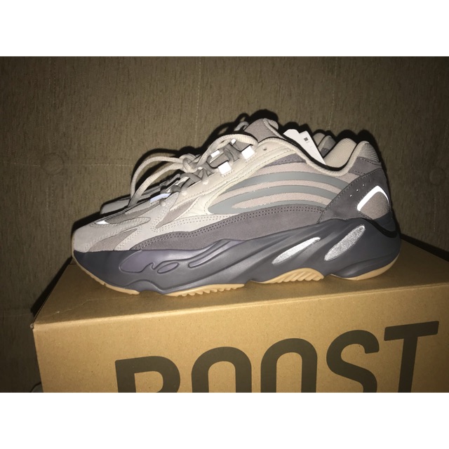 Yeezy 700 Tephra