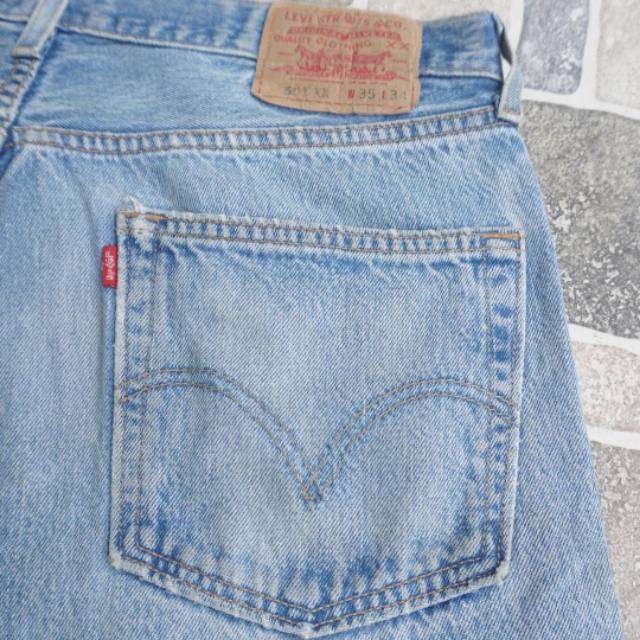 levis 501 bekas