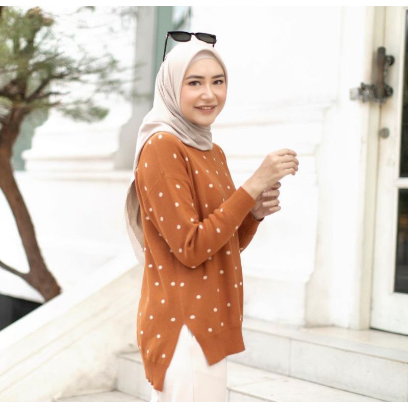 Polka Knit by Heaven light