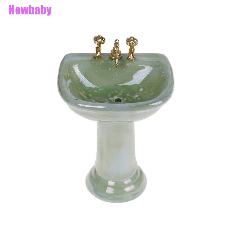 Newbaby Mainan Miniatur toilet + Wastafel Bahan Porselen Warna Hijau Untuk Aksesoris Rumah Boneka 1: 12