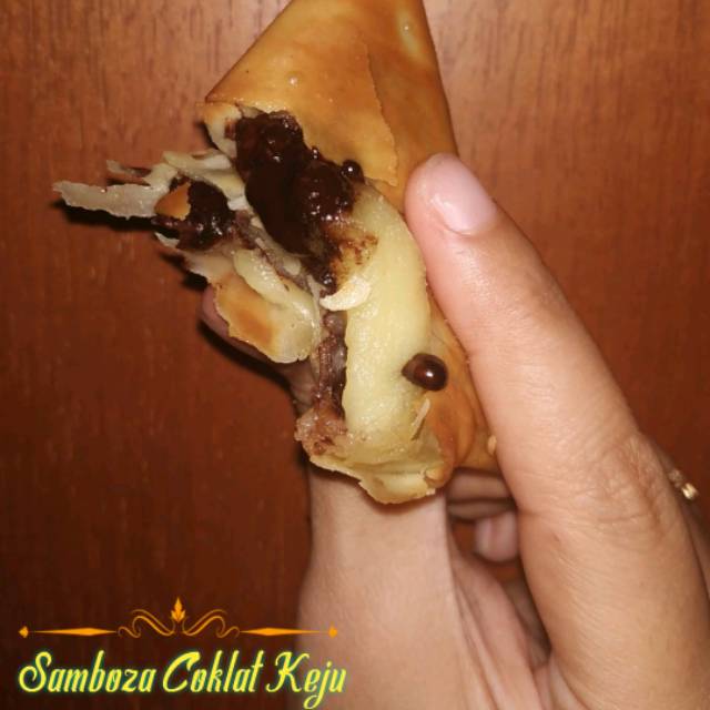 

Samboza Coklat Keju
