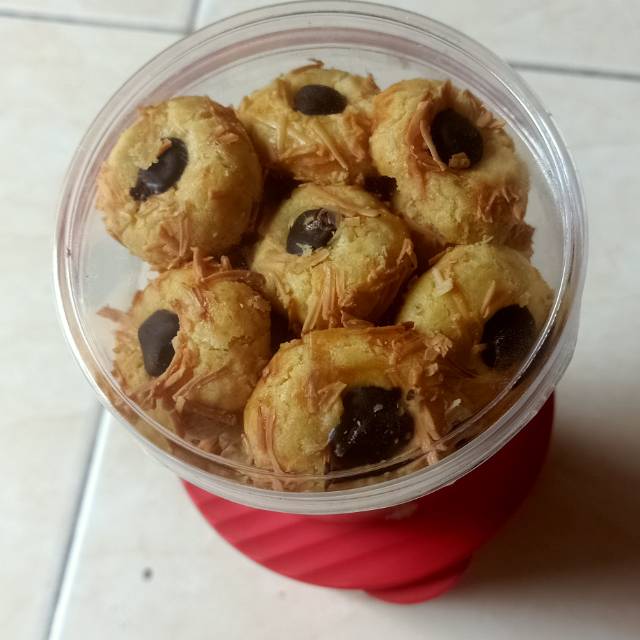 

Kue tumbprint coklat