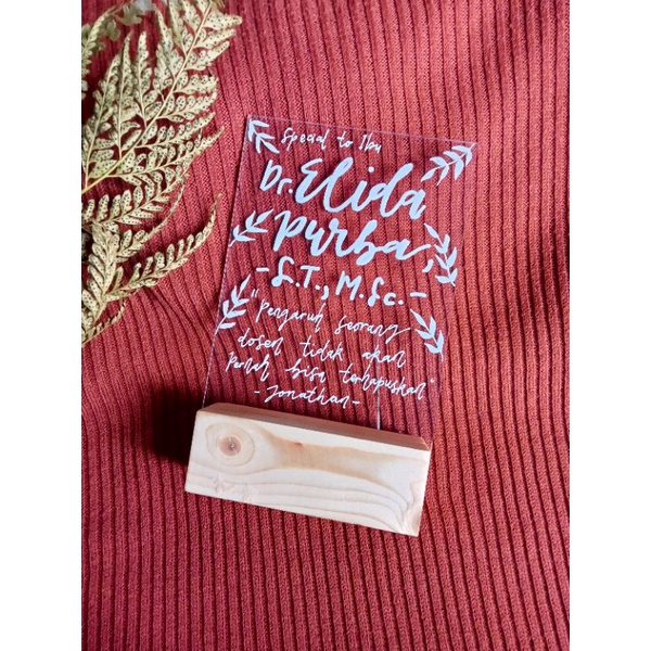 

Gift Box Akrilik Handlettering Custom Ukuran 10x15cm (Baca Deskripsi)