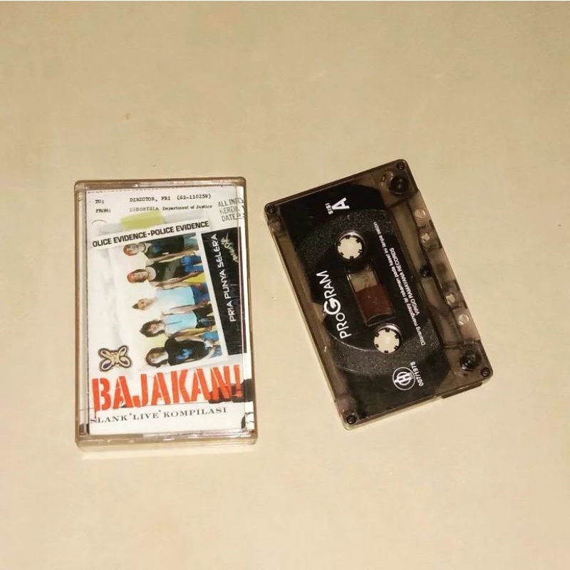 kaset slank bajakan