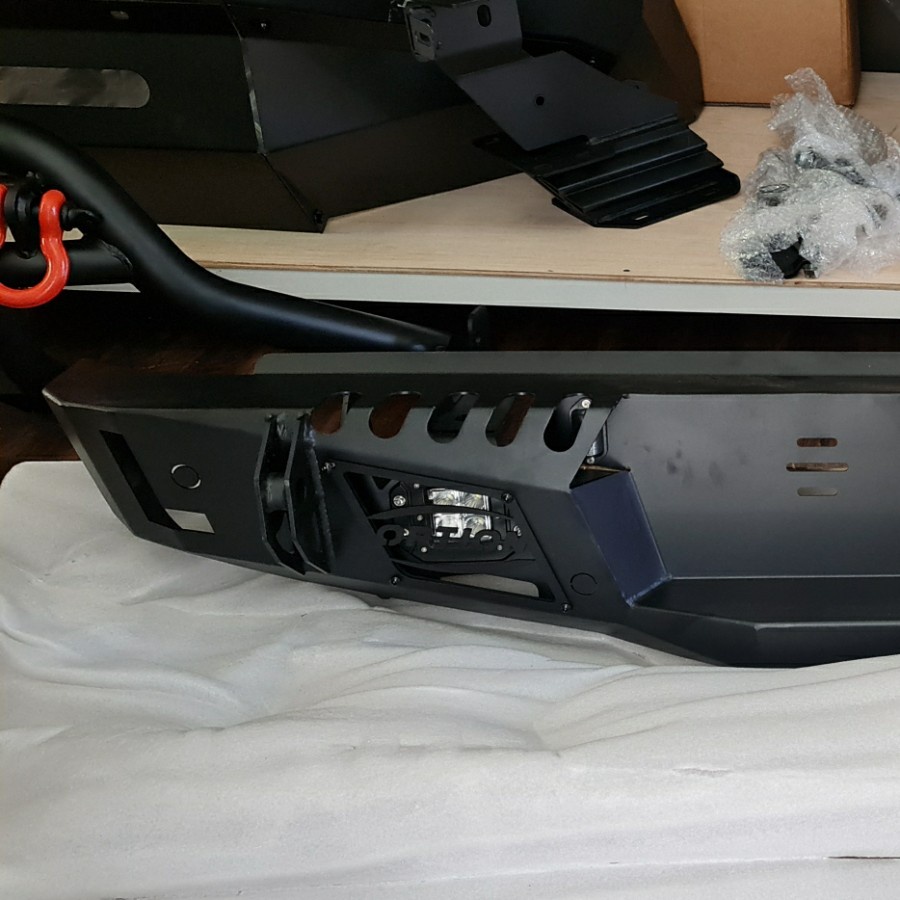 Bumper belakang Option untuk Hilix Revo dan rocco