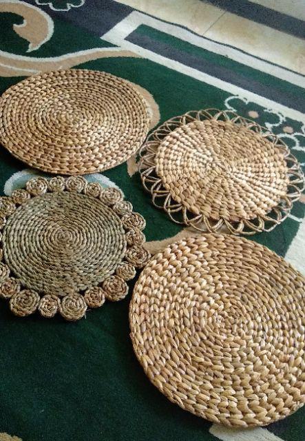 Placemat Seagrass Matahari Natural List Hitam Diameter 35 Cm