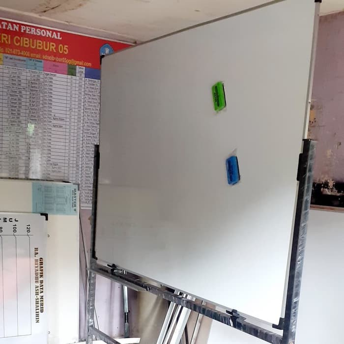 

Whiteboard Magnetik Standing 120 × 180 Cm Bonus Penghapus Magnetik