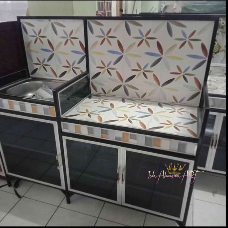 Lemari Dapur Rak Piring Pintu 3 Kaca / Meja Kompor Wastafel Bahan Alumunium