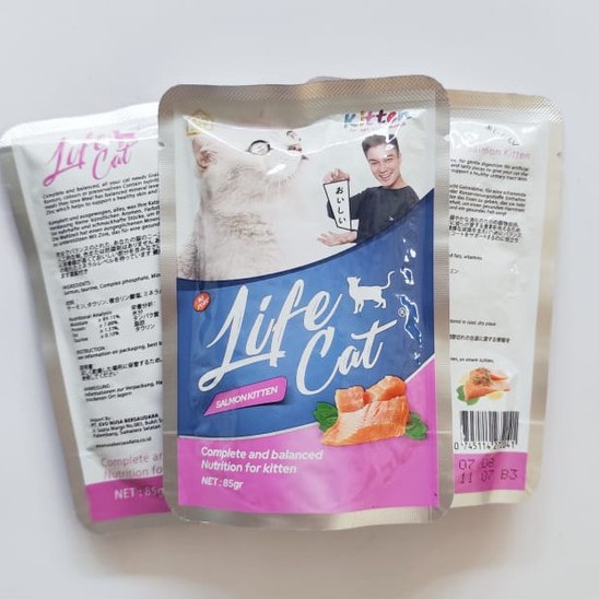 LIFECAT Makanan Anak Kucing - SALMON KITTEN