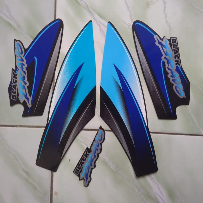 stiker striping suzuki bravo - hitam biru
