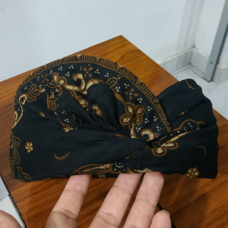 Udeng batik bungkulan/tebel/bahan full (segiempat) [ikat kepala BALI]