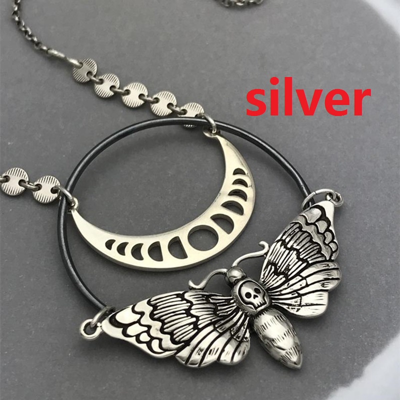 Kalung Hias Liontin Bulan Kerangka Moth Bahan Alloy Gaya Retro Untuk Wanita