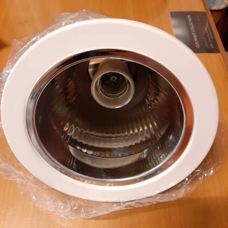 FITTING LAMPU PLAFON TANAM