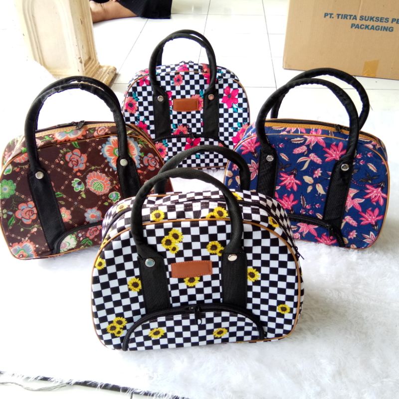 Travel Bag / Tas Serbaguna size.30x13x25