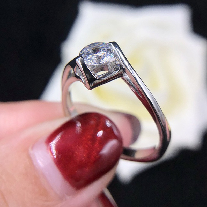 Cincin Solitaire Band Warna Silver Desain Minimalis Untuk Wanita