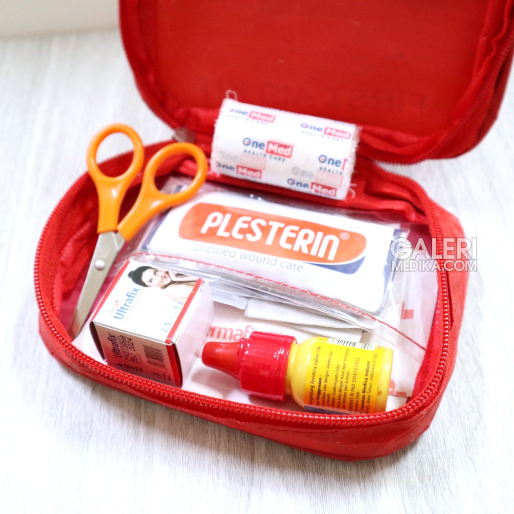 OneMed Kotak p3k Dompet - first Aid Pocket Pouch Tas P3K Mobil