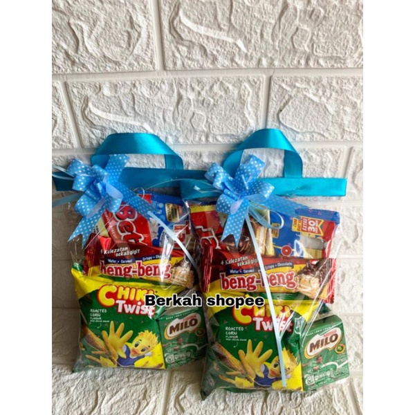 

Parcel snack ultah saouvenir ulang tahun