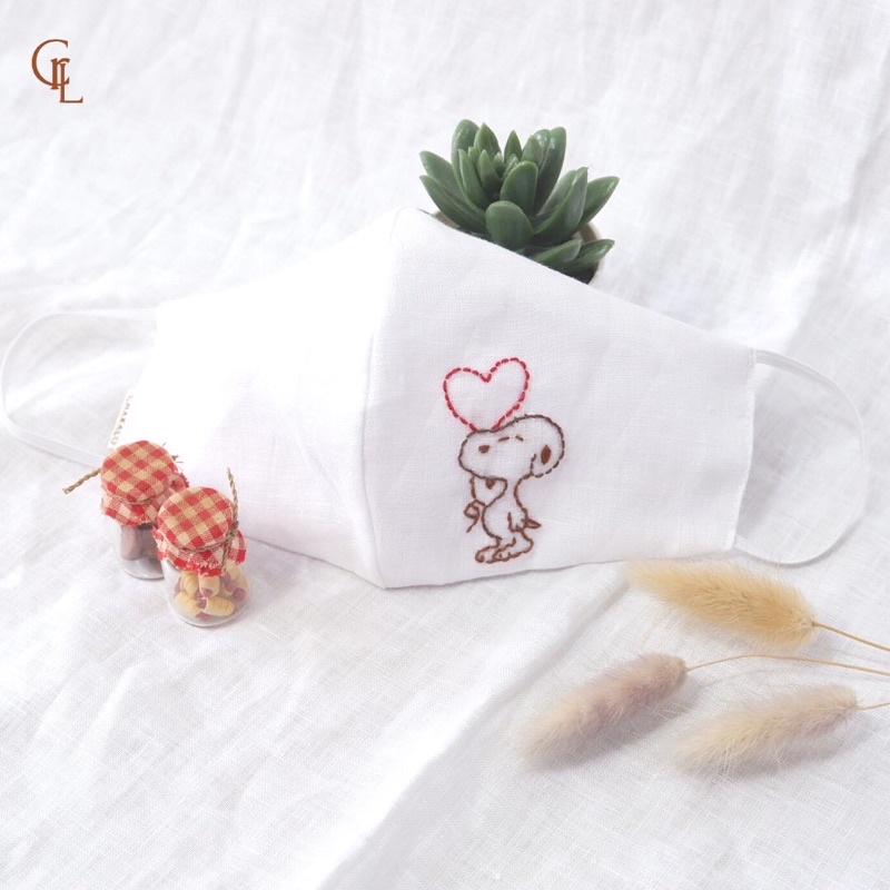 Masker Sulam Snoopy Kain Linen Putih Charalo - Embroidery Mask