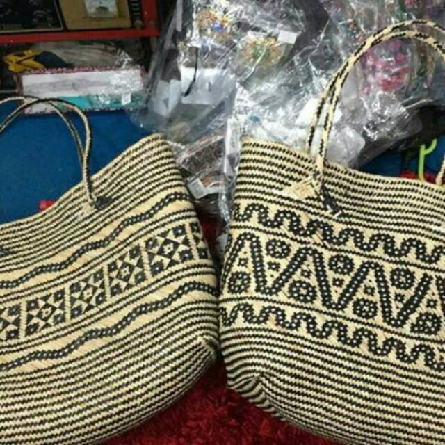Tas rotan jumbo