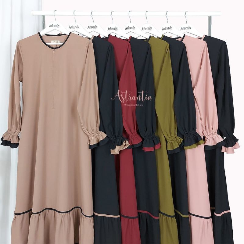 Astrantia (gamis Aja) by Afifathin