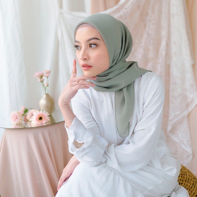 HAYFA - Bella Square Premium Pollycotton Square Ada Merk Asli Bella Square Jilbab Segi Empat Hijab Kotak Kerudung Tegak dan Rapi Murah Ga Bikin Ribet COD Terkini Viral Cocok Untuk Acara Formal Maupun Non Formal Termurah Surabaya Jakarta Pekalongan