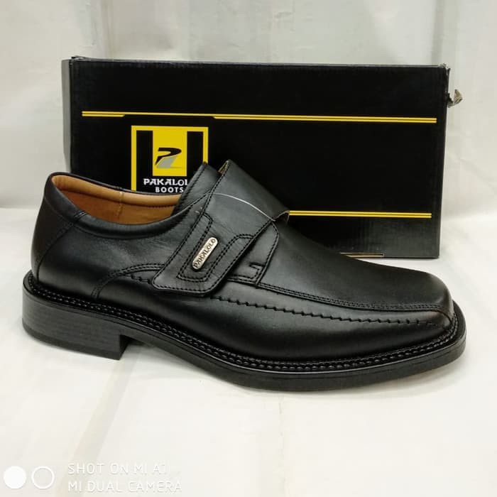 Sepatu Kulit Pakalolo N7507 - Black