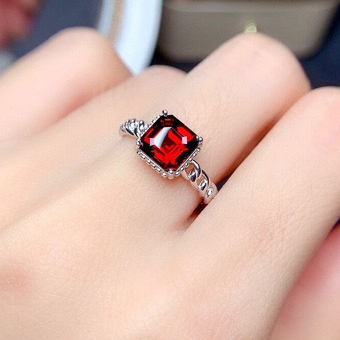 Cincin Kristal Ruby Bahan Titanium Steel S925 Untuk Pria Dan Wanita