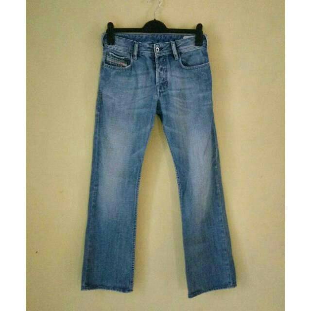 Diesel Industry Zatiny Jeans. Kondisi 95%. Murah. resleting model kancing.