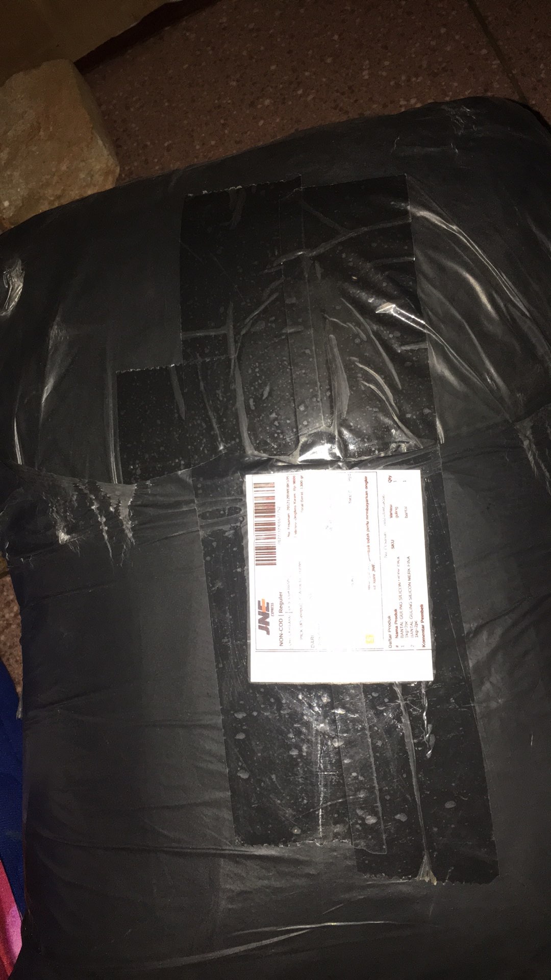 Bantal Guling Silicon Merk Fina 1kg=2pc