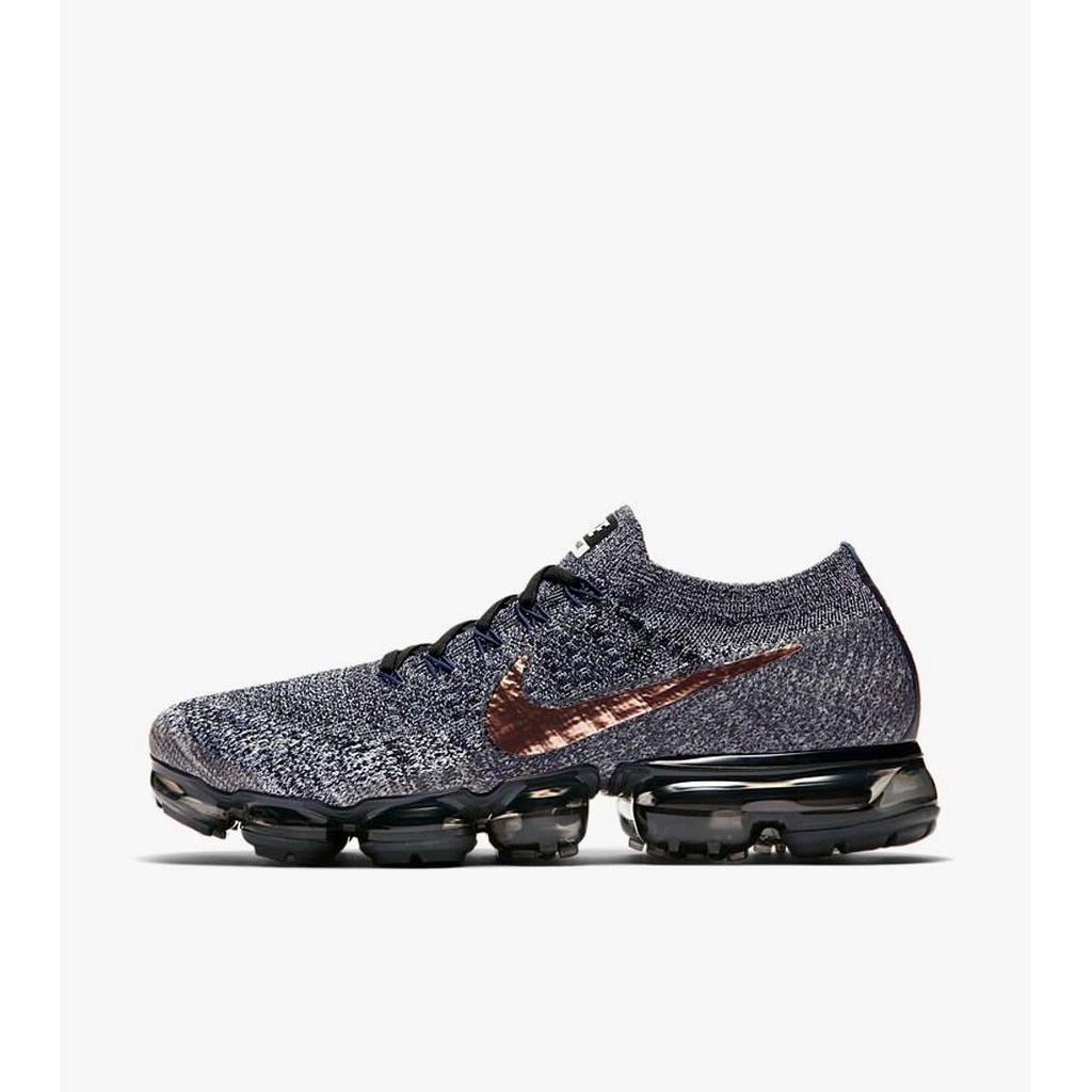 black and rose gold vapormax